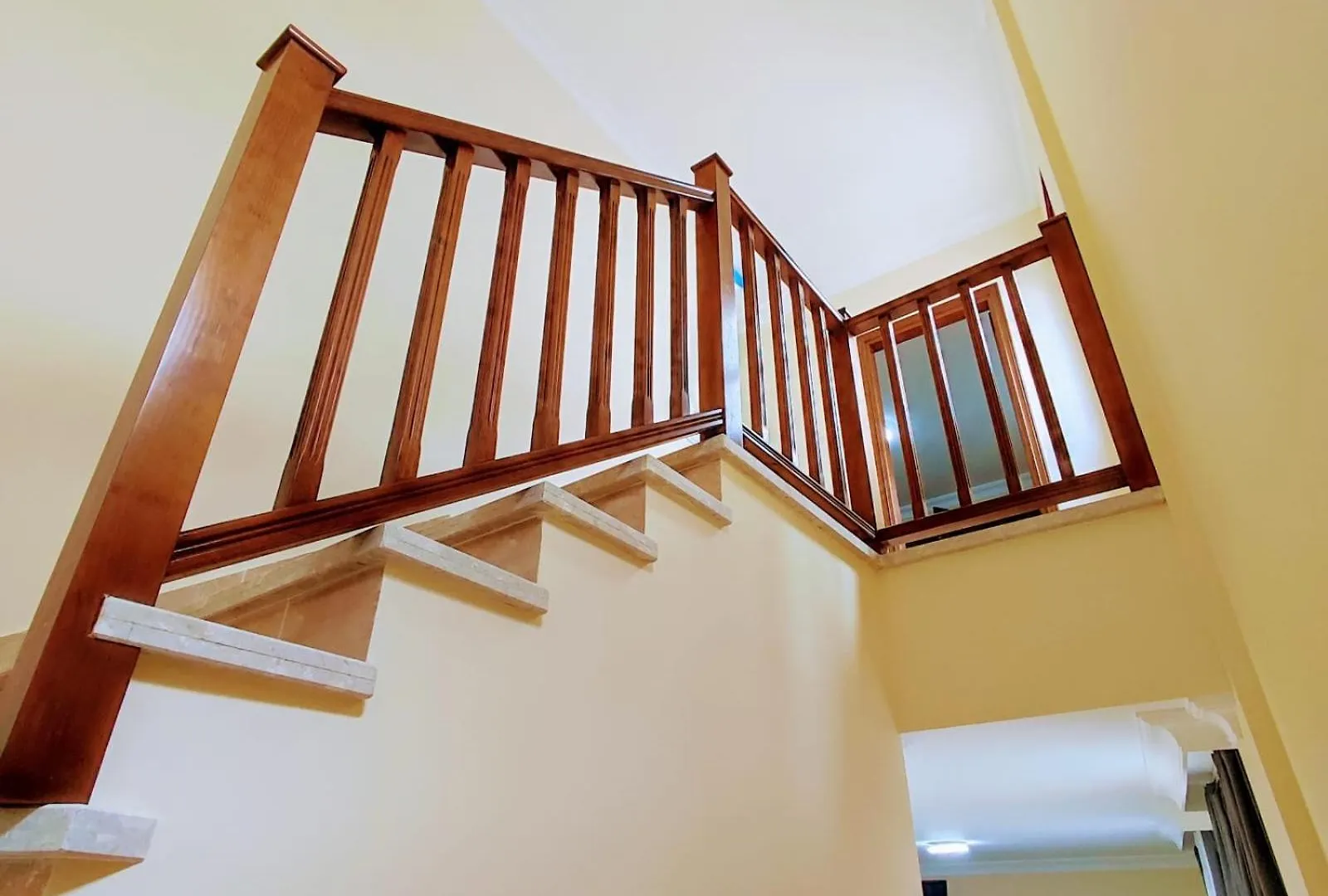 Duplex Elegant Apartment Genoves Spain