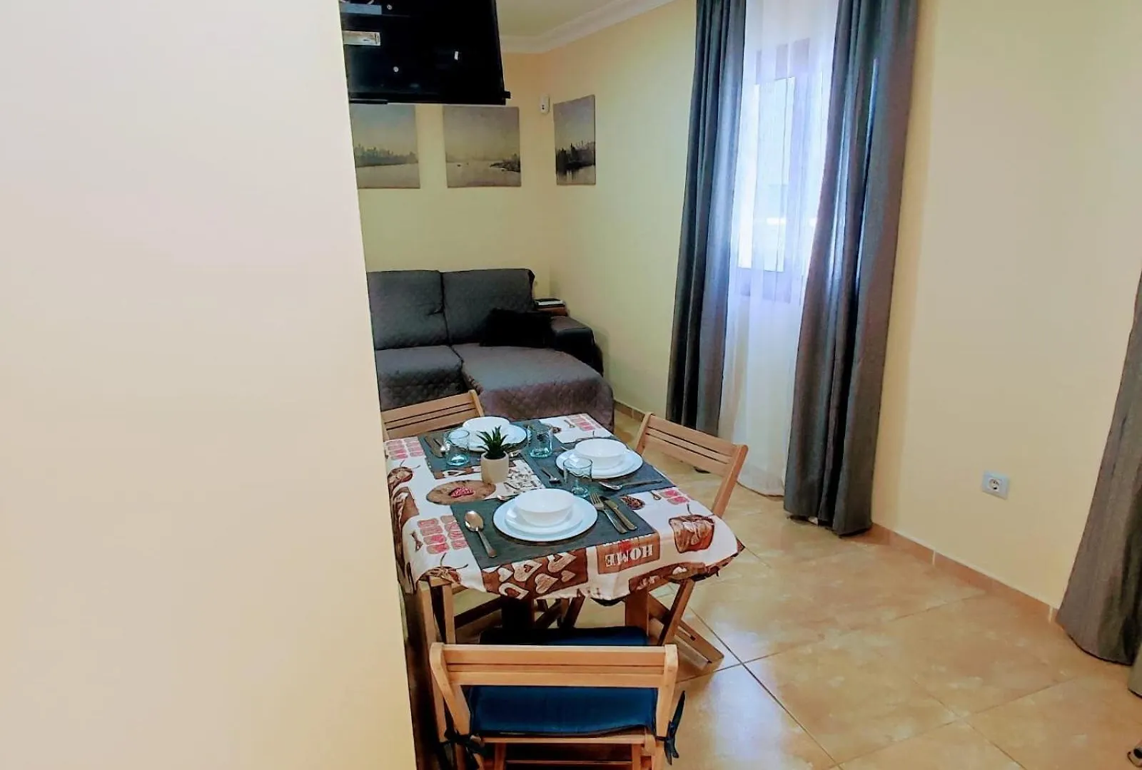 Duplex Elegant Apartment Genoves Spain